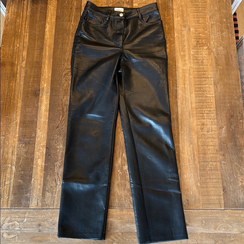 Women's Black pleather pants